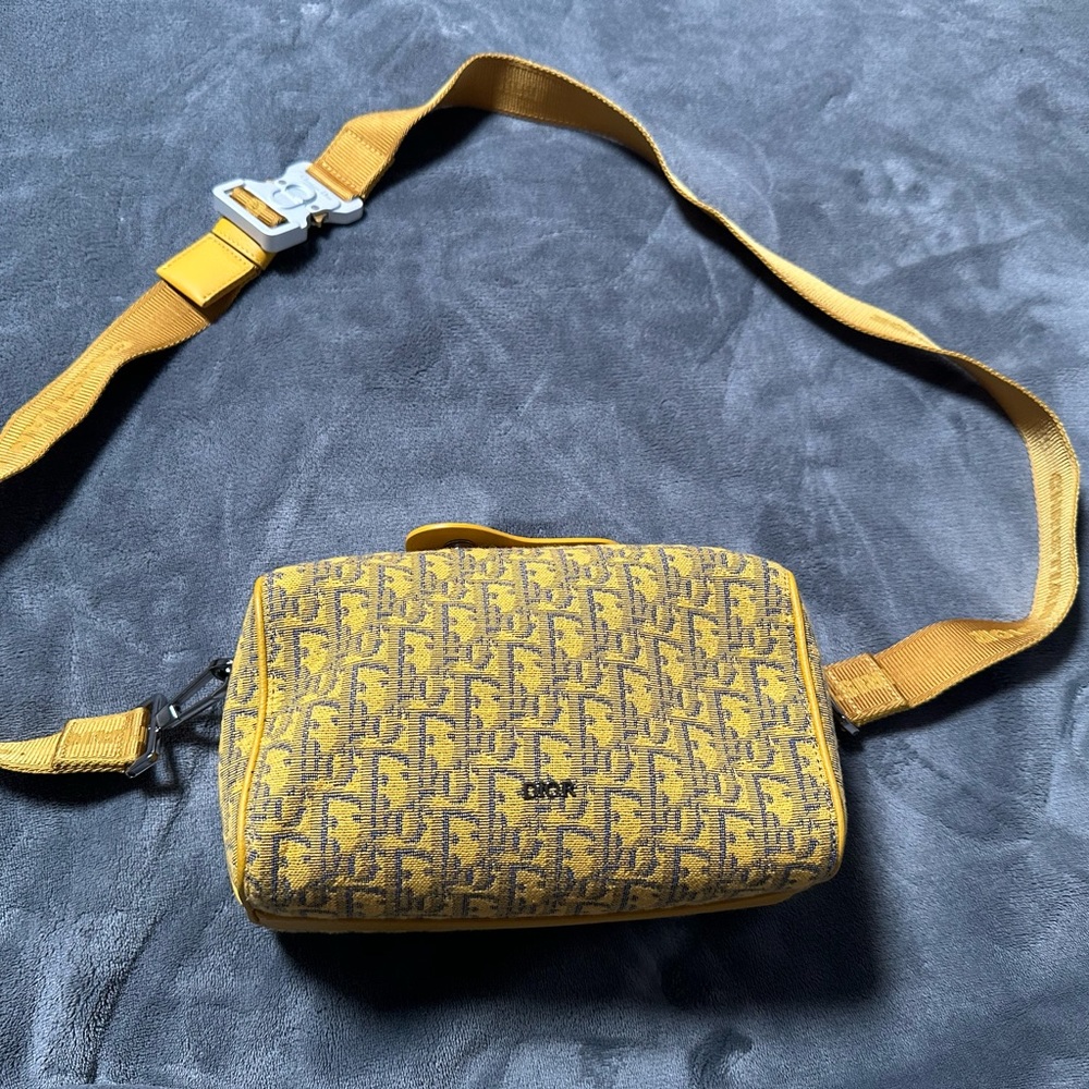 Christian Dior Lingot Bag Oblique Canvas 22 Yellow